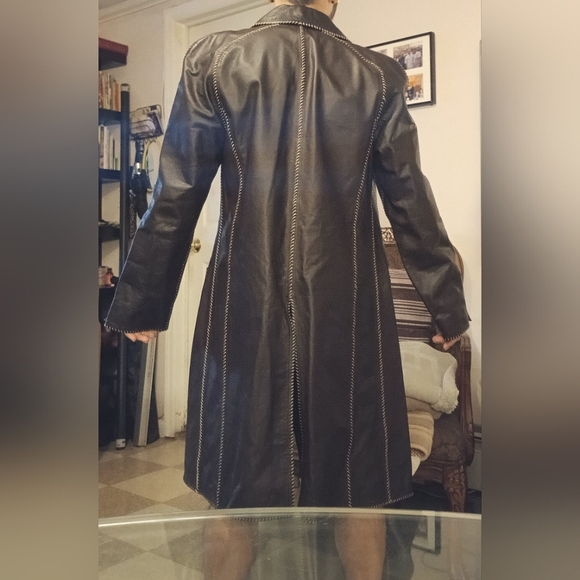 Rare Fendi coat - Picture 14 of 15